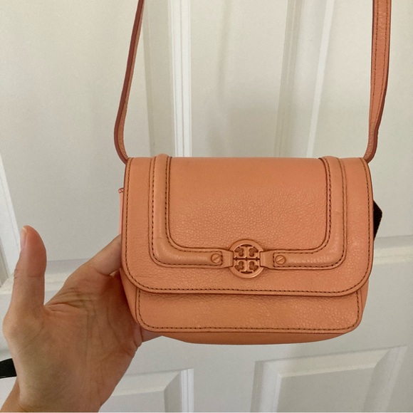 Tory Burch Slim Amanda Cross Body crossbody bag purse logo salmon cantaloupe TAG - Picture 2 of 12